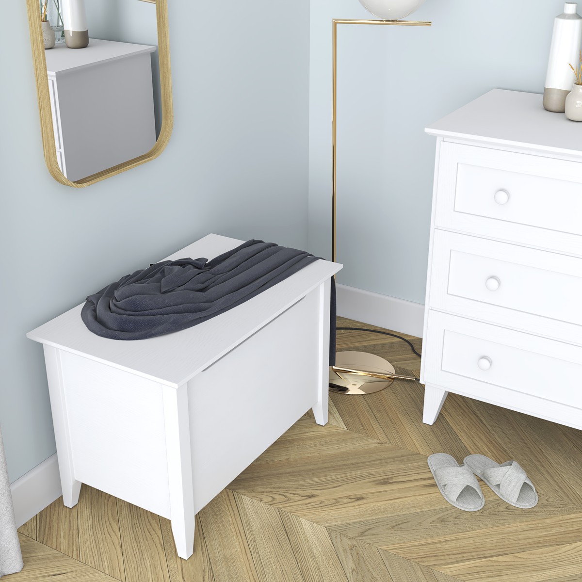 Wooden chest Scandi white