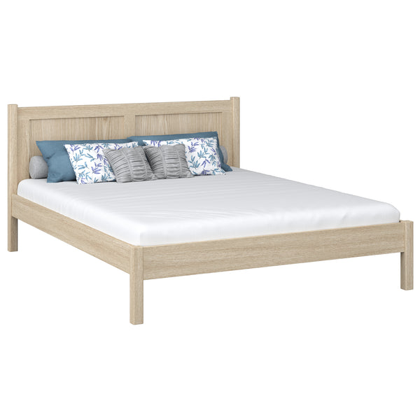 Double bed bleached oak in bedroom – bedding arrangement with bedding, scandi style